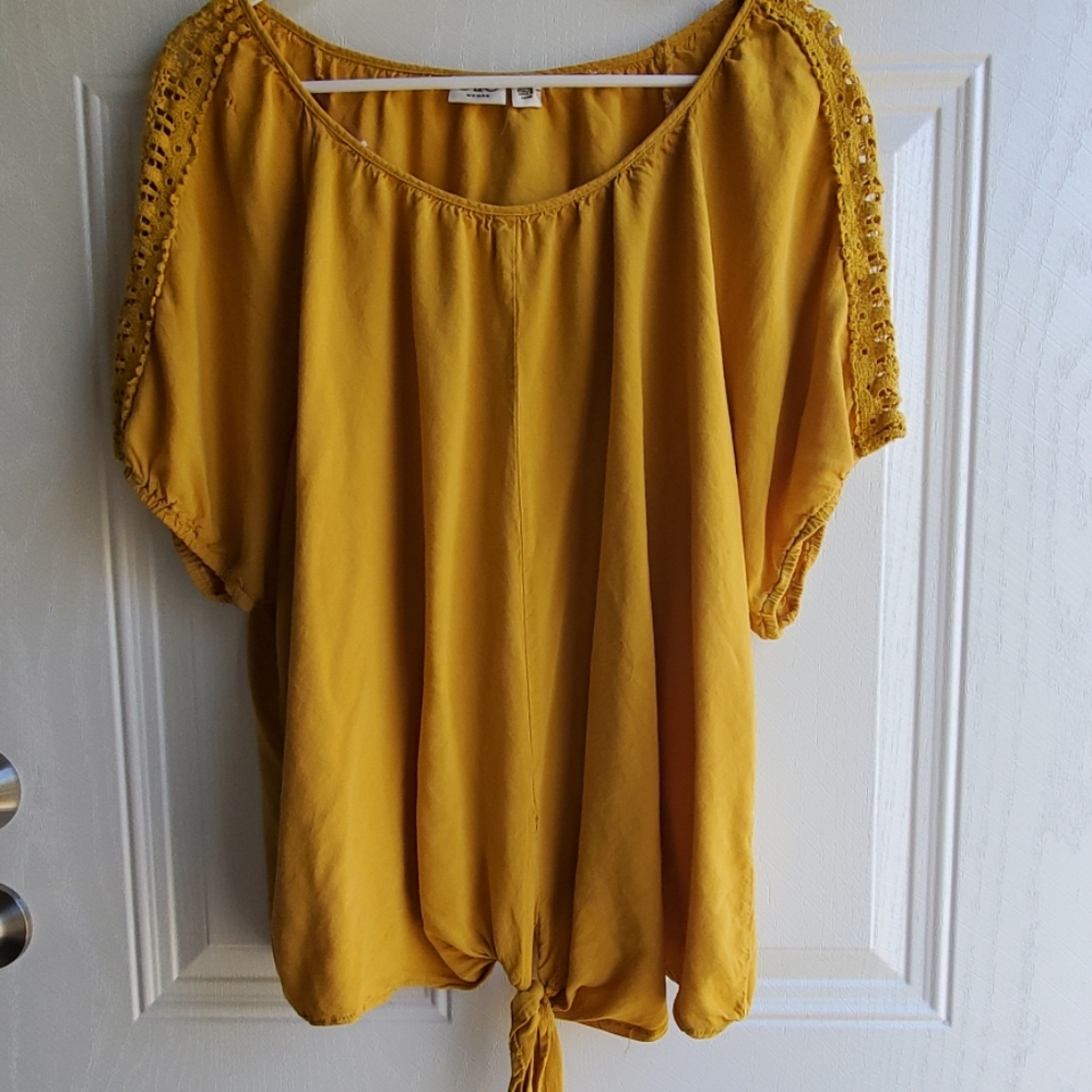 Mustard colored blouse with tie in the front